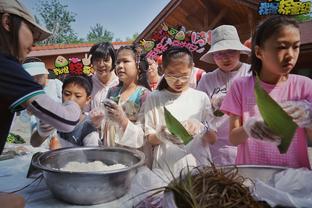 巴雷拉全场数据：1球1助，2次成功过人，获评8.6分全场最高